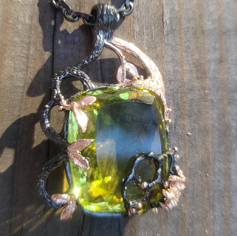 HOST PICK! HUGE 43.4k Yellow Quartz w/Peridot Spider Sterling & Rhodium 18" - Picture 11 of 15